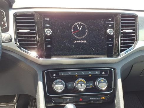 Used 2023 Volkswagen Atlas Cross Sport SEL R-Line AWD/4WD image 20