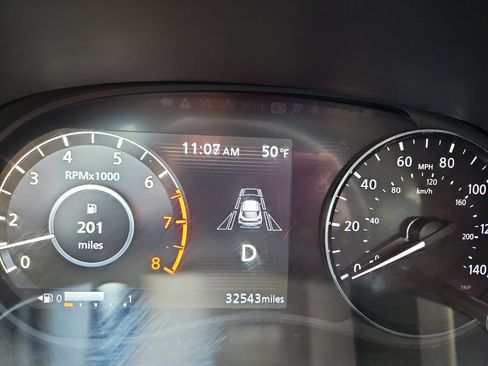 Used 2024 Nissan Kicks SR w/ SR Premium Package image 7