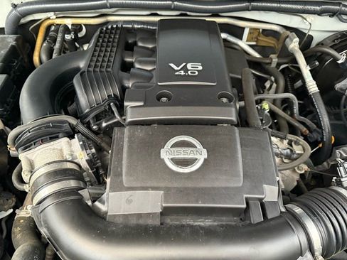 Used 2018 Nissan Frontier SV image 22