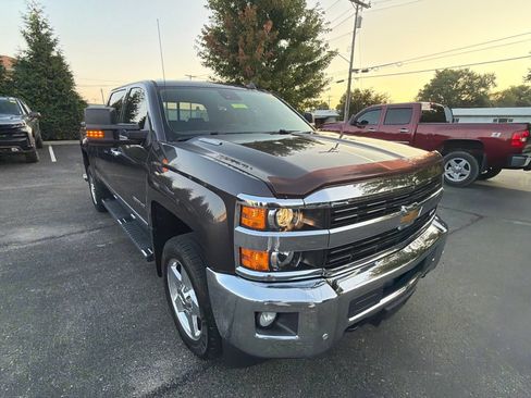 Used 2015 Chevrolet Silverado 2500 LTZ w/ Duramax Plus Package AWD/4WD image 9