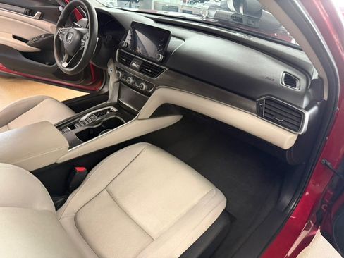 Used 2020 Honda Accord Hybrid image 31