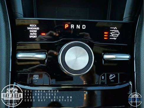 New 2025 Jeep Grand Cherokee Overland w/ Luxury Tech Group IV image 21