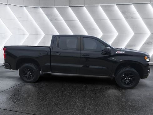 Used 2022 Chevrolet Silverado 1500 LT Trail Boss w/ Convenience Package II image 4