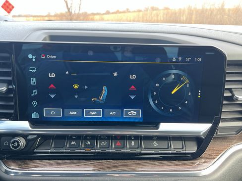 Used 2023 Chevrolet Silverado 1500 RST w/ Z71 Off-Road Package image 26