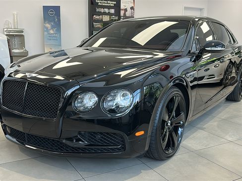 Used 2018 Bentley Flying Spur S W12 AWD/4WD image 1