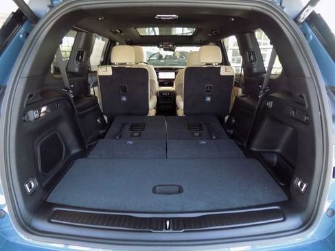 New 2026 Jeep Grand Cherokee L Limited RWD image 33