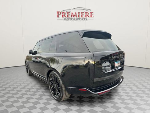 Used 2025 Land Rover Range Rover Long Wheelbase Autobiography AWD/4WD image 6
