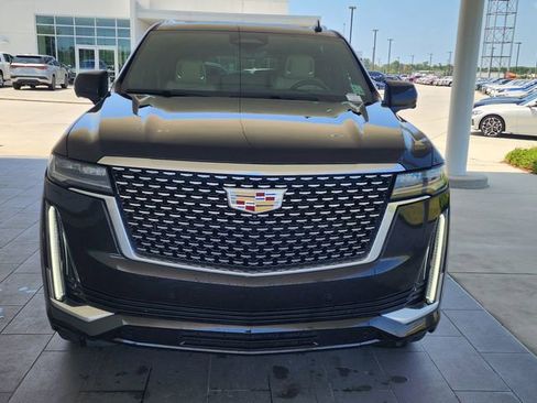 Used 2024 Cadillac Escalade ESV Premium Luxury w/ LPO, Floor Liner Package AWD/4WD image 5