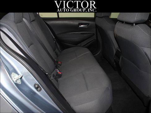 Used 2020 Toyota Corolla LE FWD image 29