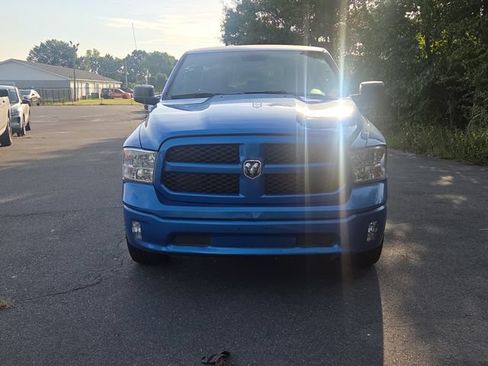 Used 2024 RAM 1500 Classic SLT AWD/4WD image 8