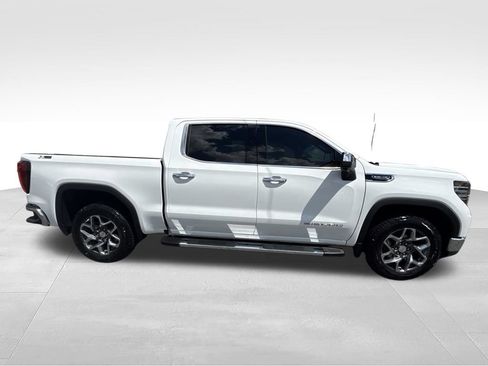 Used 2026 GMC Sierra 1500 SLT AWD/4WD image 2