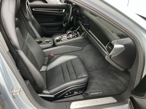 Used 2023 Porsche Panamera Platinum Edition w/ Sportdesign Package image 39