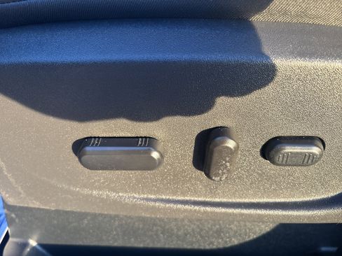 Used 2017 Ford Escape Titanium w/ Equipment Group 301A image 19