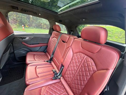 Used 2022 Audi SQ7 Prestige AWD/4WD image 22