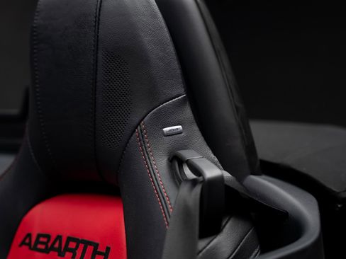 Used 2019 FIAT 124 Spider Abarth w/ Convenience Group RWD image 64