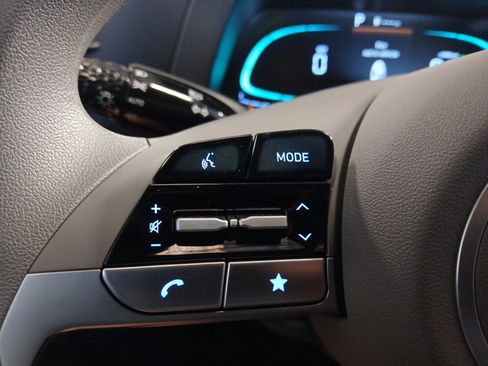 New 2025 Hyundai Elantra Blue image 17