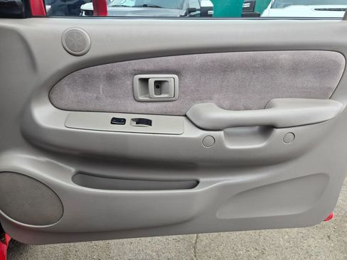 Used 2001 Toyota Tacoma S-Runner image 13