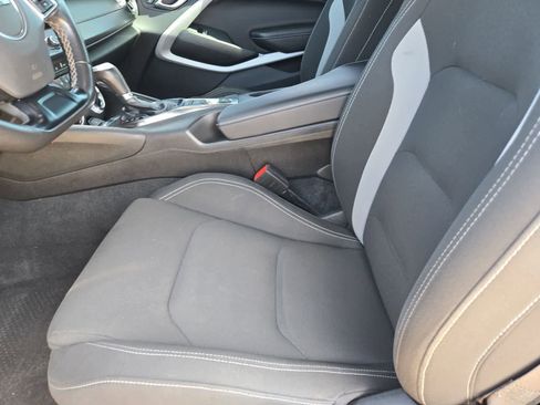 Used 2022 Chevrolet Camaro LT w/ RS Package image 13