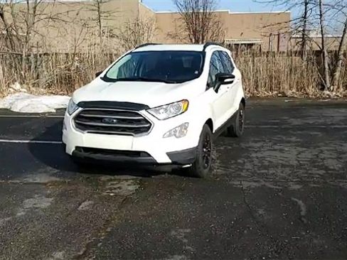 Used 2020 Ford EcoSport SE image 3