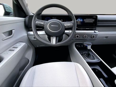 Used 2026 Hyundai Kona SE FWD image 6