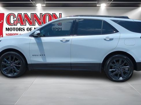 Used 2024 Chevrolet Equinox RS FWD image 8