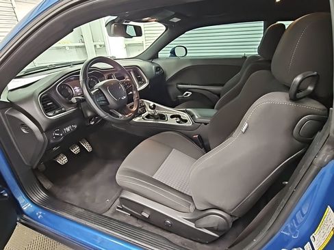 Used 2022 Dodge Challenger R/T image 11