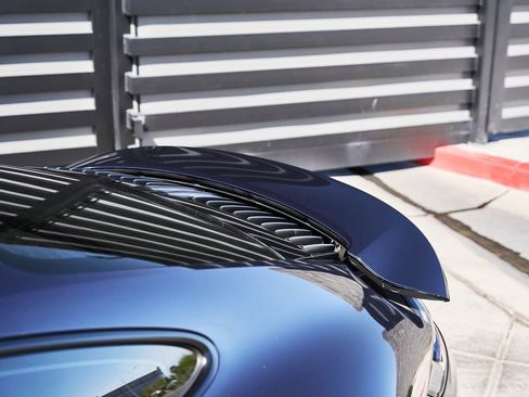 Used 2020 Porsche 911 Carrera 4S w/ Premium Package AWD/4WD image 8