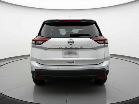 Used 2025 Nissan Rogue SV image 7