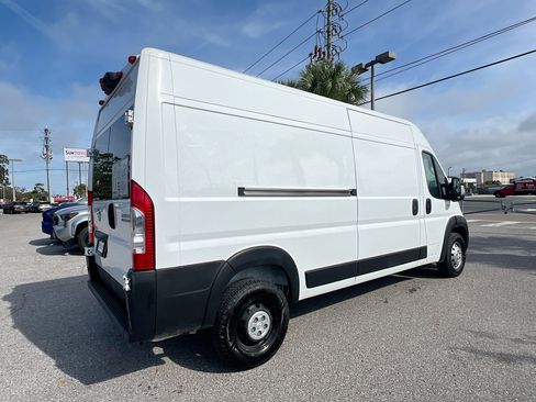 Used 2023 RAM ProMaster 2500 image 4