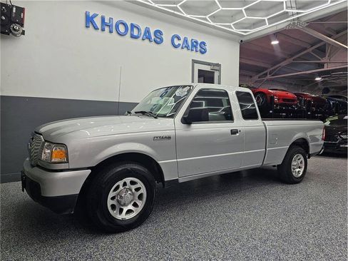 Used 2011 Ford Ranger XLT RWD image 2