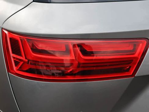 Used 2018 Audi Q7 3.0T Prestige w/ Prestige Package image 13
