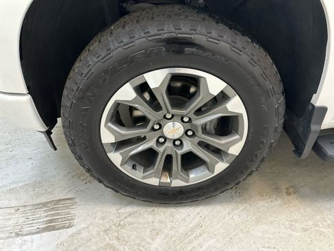 Certified 2024 Chevrolet Silverado 1500 High Country image 12