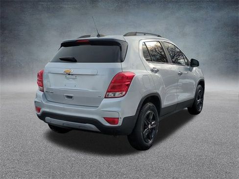 Certified 2019 Chevrolet Trax LT w/ LT Convenience Package image 9