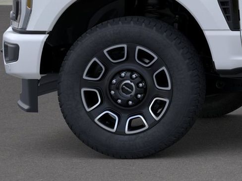 New 2026 Ford F250 Platinum w/ FX4 Off-Road Package AWD/4WD image 19
