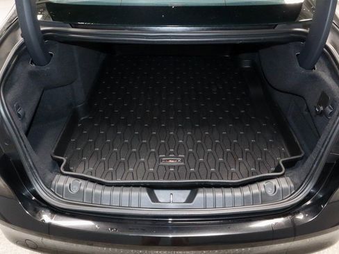 Used 2020 Jaguar XF Prestige image 13