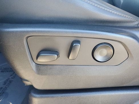 Used 2023 Chevrolet Tahoe LT image 24