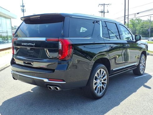 Used 2025 GMC Yukon Denali w/ Denali Reserve Package AWD/4WD image 3
