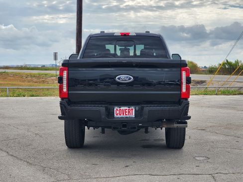 Used 2024 Ford F250 Lariat w/ Sport Appearance Package AWD/4WD image 6