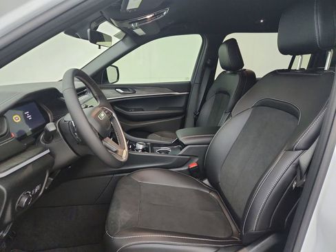 New 2026 Jeep Grand Cherokee L 4WD image 19