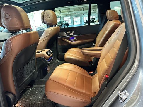 Certified 2025 Mercedes-Benz GLS 450 4MATIC image 13