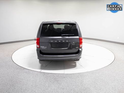 Used 2016 Dodge Grand Caravan SE image 28