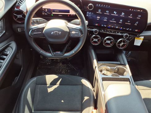 Used 2024 Chevrolet Blazer EV RS AWD/4WD image 3