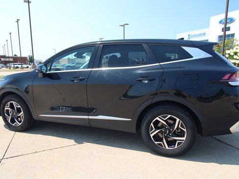 Used 2024 Kia Sportage LX FWD image 14