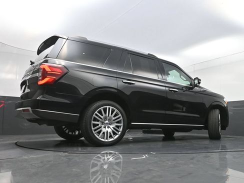 Used 2023 Ford Expedition Limited AWD/4WD image 34