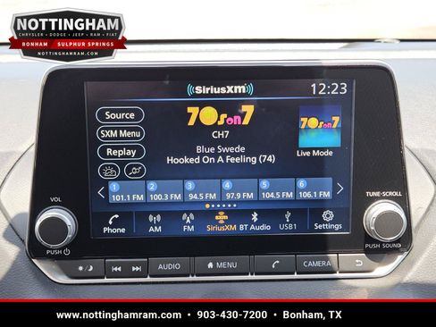 Used 2024 Nissan Sentra SV FWD image 13