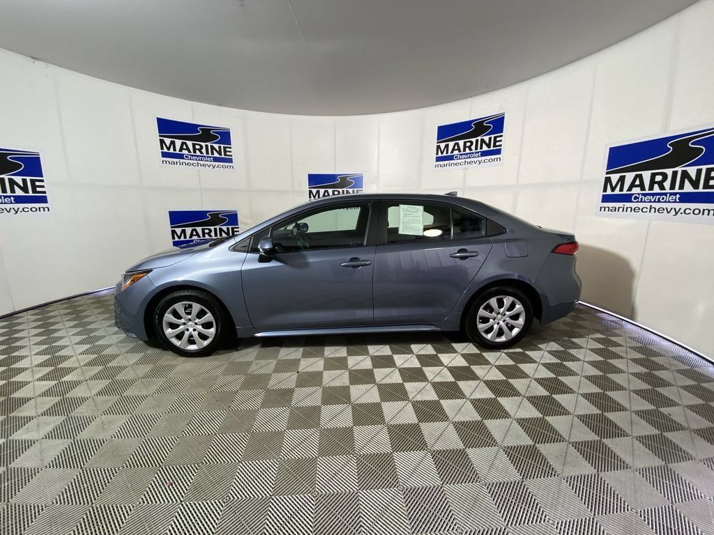Used 2024 Toyota Corolla LE FWD image 10