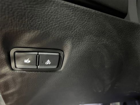 Used 2019 Chevrolet Corvette Z06 image 35