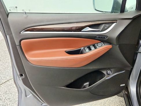 Used 2019 Buick Enclave Avenir FWD image 11