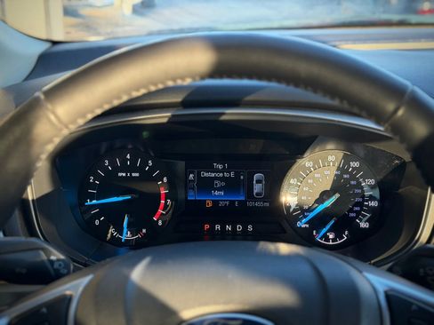 Used 2015 Ford Fusion SE w/ Equipment Group 202A image 11