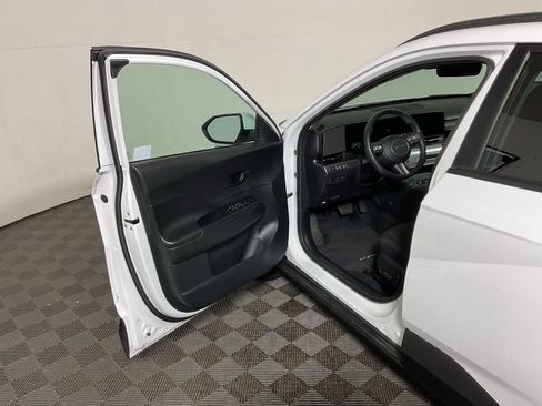 New 2025 Hyundai Kona SEL image 19